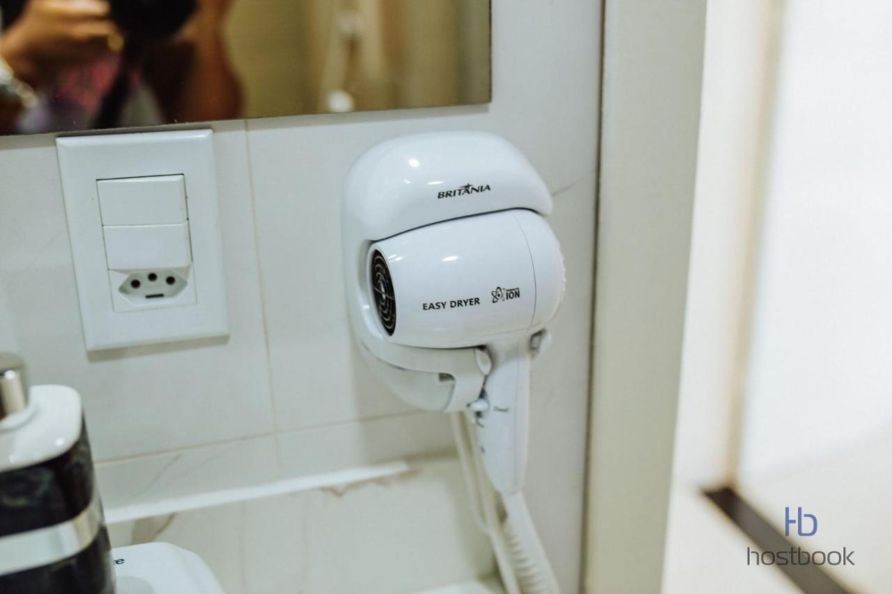 Apto a beira mar no Centro - WIFI 200MB - Netflix - Cozinha equipada - Churrasqueira - Portaria 24h - Ar condicionado Rio das Ostras Exterior foto